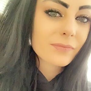 Meet your Posher, Rebecca